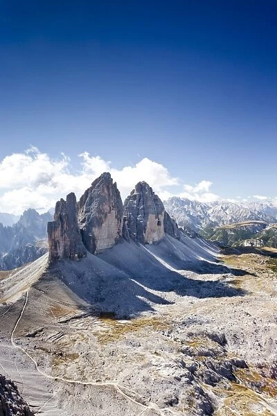 View from Mt Paternkofel or Paterno of the Tre Cime di Lavaredo mountain group, Mt Cristallo in the back, Sexten, Sesto, Hochpustertal or Alta Pusteria, Dolomites, South Tyrol, Europe