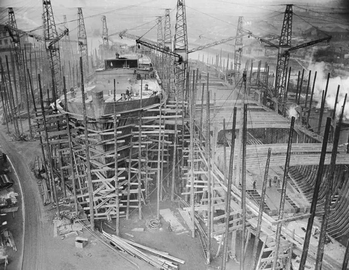 Framed Print : View of Newport News Shipbuilding Framed Print : View of Newport News Shipbuilding
