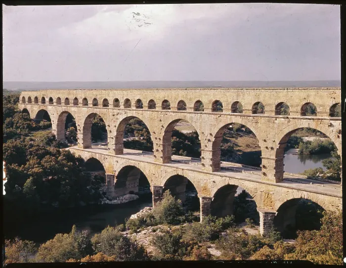 Framed Print : View of Pont Du Gard Framed Print : View of Pont Du Gard