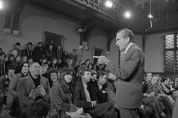 Framed Print : Side View of President Nixon Addressing Oxford University Students Framed Print : Side View of President Nixon Addressing Oxford University Students