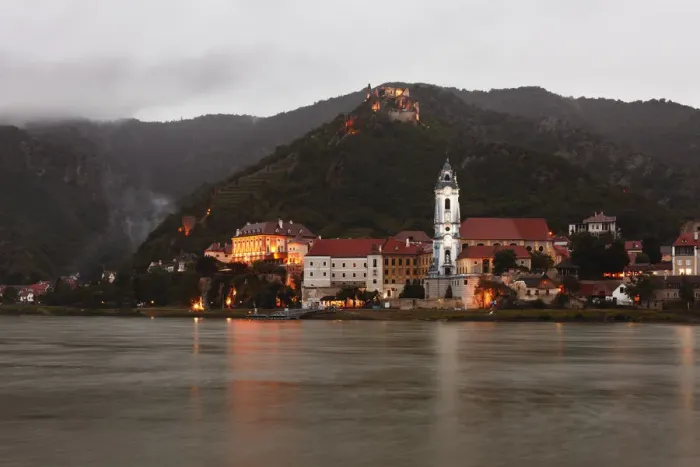 Framed Print : View from Rossatzbach over the Danube river on Duernstein, Wachau, Lower Austria, Austria, Europe Framed Print : View from Rossatzbach over the Danube river on Duernstein, Wachau, Lower Austria, Austria, Europe