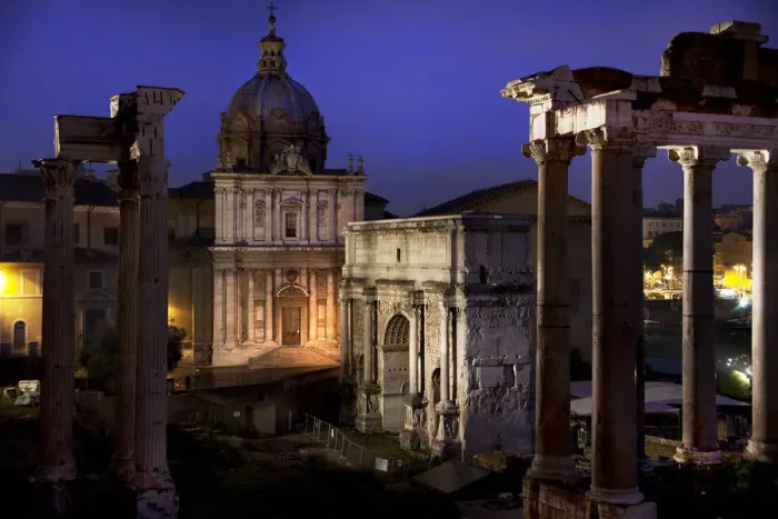 Framed Print : View of the ruins of the Roman Forum in Rome at twilight Framed Print : View of the ruins of the Roman Forum in Rome at twilight