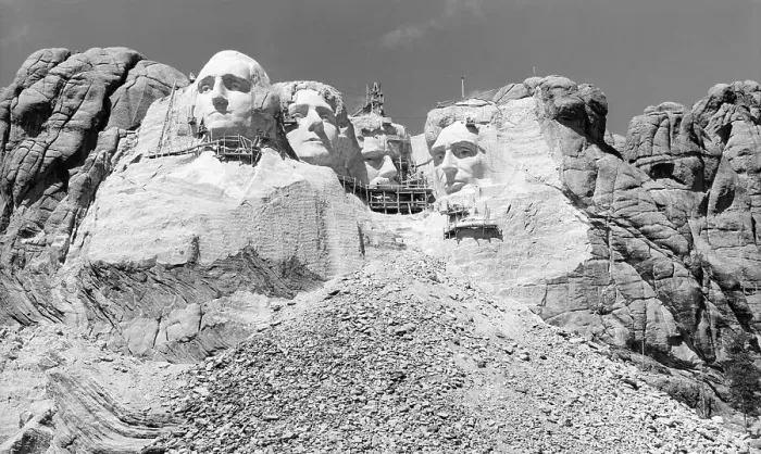 Framed Print : View of Sculptured Faces of Former Presidents at Mount Rushmore Framed Print : View of Sculptured Faces of Former Presidents at Mount Rushmore