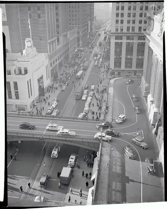 Framed Print : View of Traffic During Air Raid Alarm in New York Framed Print : View of Traffic During Air Raid Alarm in New York
