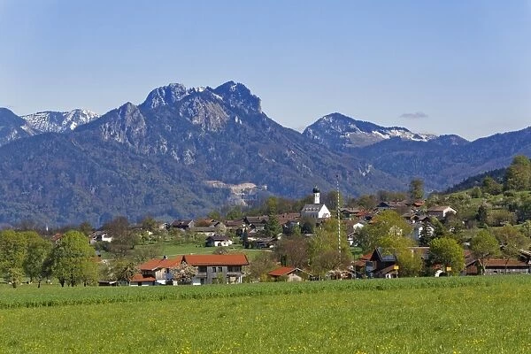 View of the village, Litzldorf, Bad Feilnbach, Heuberg mountain at the back, Upper Bavaria, Bavaria, Germany