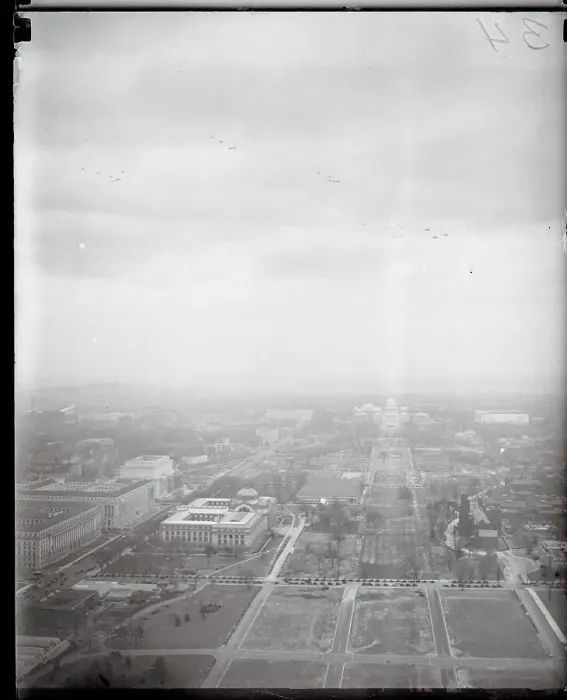 Framed Print : View of Washington Where Airplanes Flew on Honor Flights Framed Print : View of Washington Where Airplanes Flew on Honor Flights