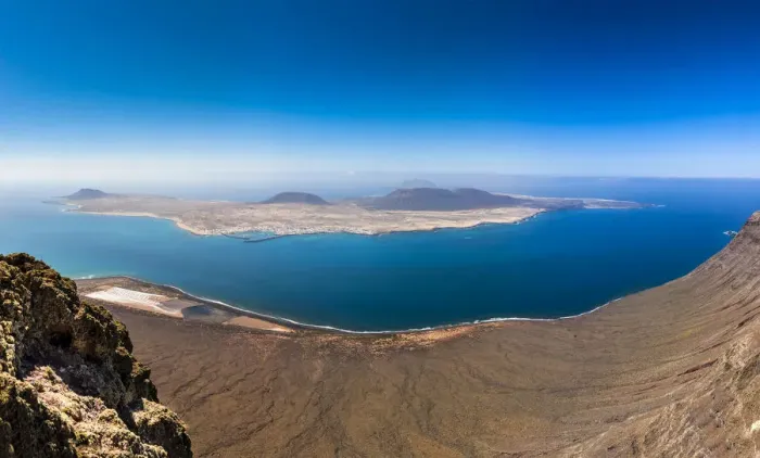 Framed Print : Views of La Graciosa island from the Mirador del Rio, Lanzarote, Canary Islands, Spain