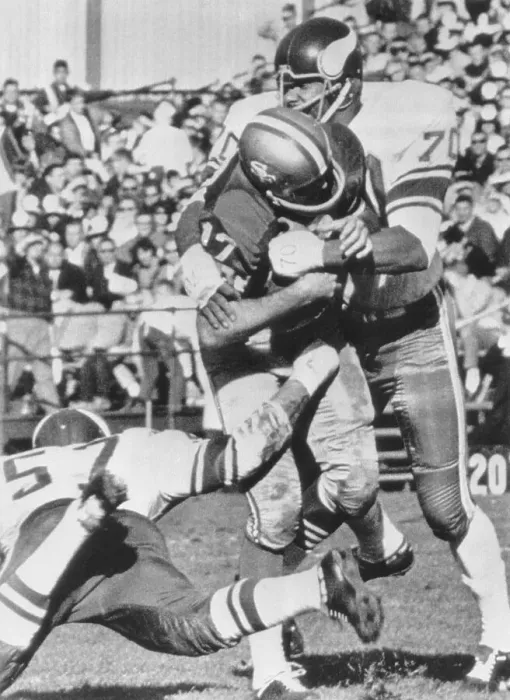 Framed Print : Vikings Jim Marshall Sacking Bill Kilmer Framed Print : Vikings Jim Marshall Sacking Bill Kilmer