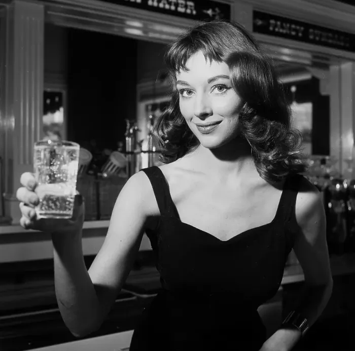 Framed Print : Vikki Dougan Framed Print : Vikki Dougan