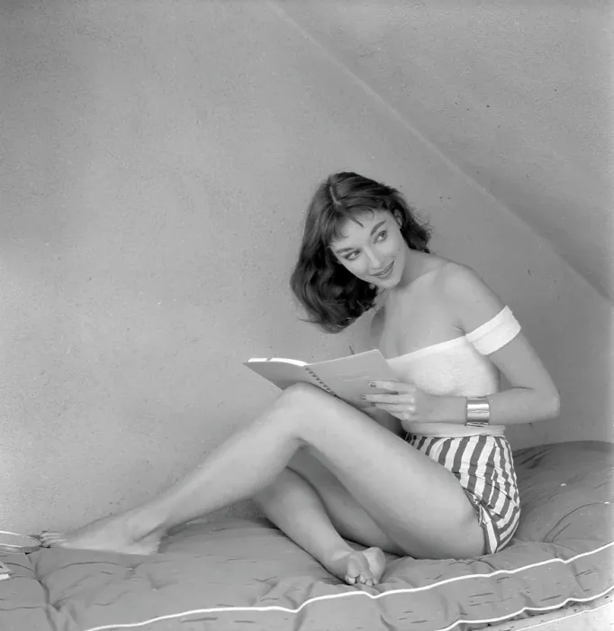 Framed Print : Vikki Dougan Framed Print : Vikki Dougan