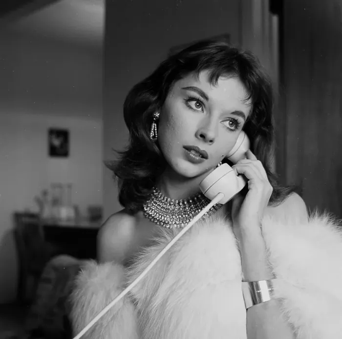 Framed Print : Vikki Dougan