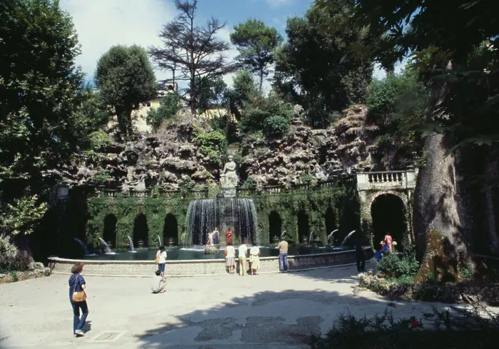 Framed Print : Villa D'Este Framed Print : Villa D'Este