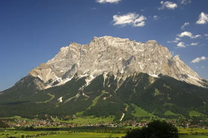 Framed Print : The village Ehrwald at the foot of the Wettersteingebirge mountains with Mt. Zugspitze, Tiroler Zugspitze, Austria, Europe Framed Print : The village Ehrwald at the foot of the Wettersteingebirge mountains with Mt. Zugspitze, Tiroler Zugspitze, Austria, Europe