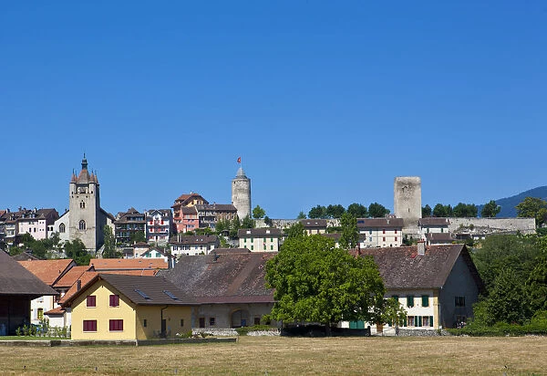 The village of Orbe with the castle and the Eglise Ste Claire, Church of St. Clare, municipality in the district of Jura-North Vaudois, Canton of Vaud, Switzerland, Europe