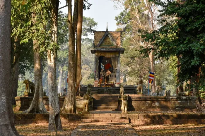 Framed Print : Vimean Prampil Loveng temple at angkor Cambodia Framed Print : Vimean Prampil Loveng temple at angkor Cambodia