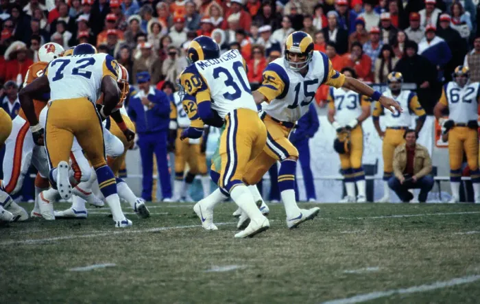 Framed Print : Vince Ferragamo and Lawrence McCutcheon During Game Framed Print : Vince Ferragamo and Lawrence McCutcheon During Game