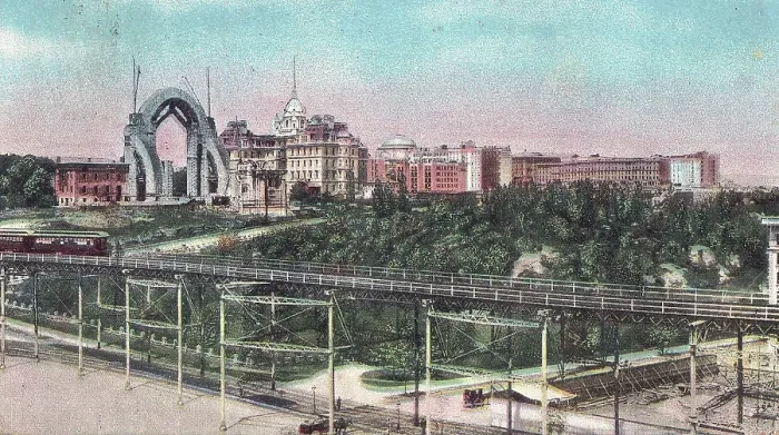 Framed Print : Vintage souvenir postcard, Morningside Park, New York City, 1906 Framed Print : Vintage souvenir postcard, Morningside Park, New York City, 1906