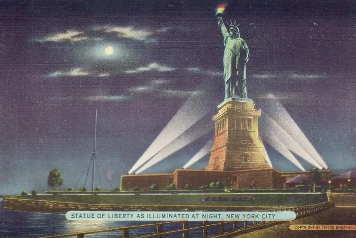 Framed Print : Vintage souvenir postcard, Statue of Liberty, NYC, New York, ca 1944 Framed Print : Vintage souvenir postcard, Statue of Liberty, NYC, New York, ca 1944