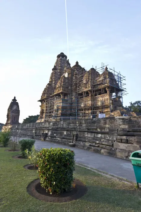 Framed Print : Vishwanath Temple, Khajuraho Temples, Chhatarpur District, Madhya Pradesh, India Framed Print : Vishwanath Temple, Khajuraho Temples, Chhatarpur District, Madhya Pradesh, India