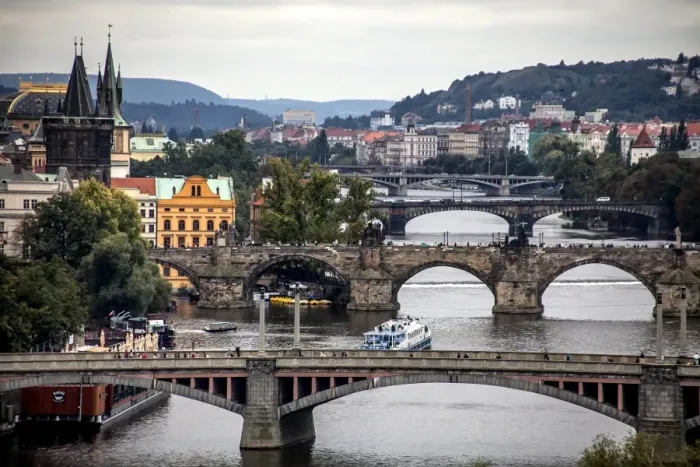 Framed Print : The Vltava river and Charles bridge in Prague Framed Print : The Vltava river and Charles bridge in Prague