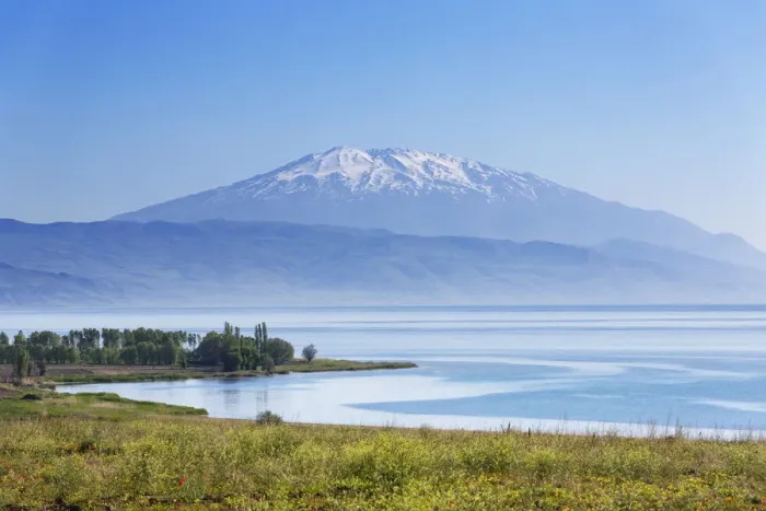 Framed Print : The Volcano Mount Suphan or Suphan Dagi, northern shore of Lake Van or Van Golu, Bitlis Province, Eastern Anatolia Region, Anatolia, Turkey Framed Print : The Volcano Mount Suphan or Suphan Dagi, northern shore of Lake Van or Van Golu, Bitlis Province, Eastern Anatolia Region, Anatolia, Turkey
