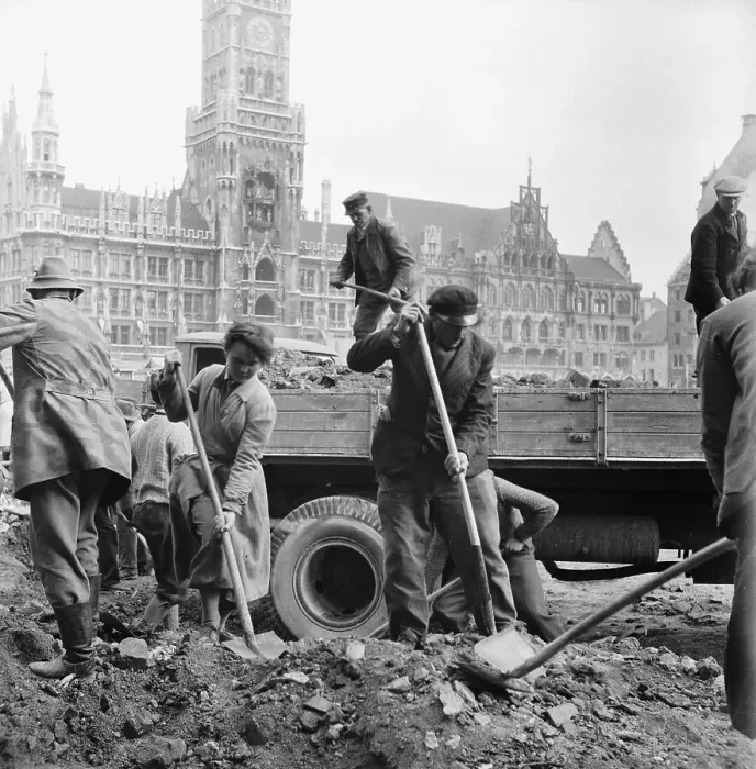 Framed Print : Volunteers Work Through Rubble in Munich Framed Print : Volunteers Work Through Rubble in Munich