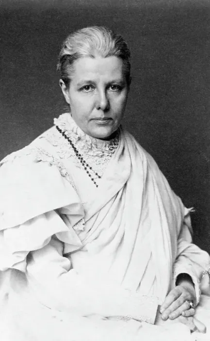 Framed Print : Waist Up Photo Of Annie Besant Framed Print : Waist Up Photo Of Annie Besant