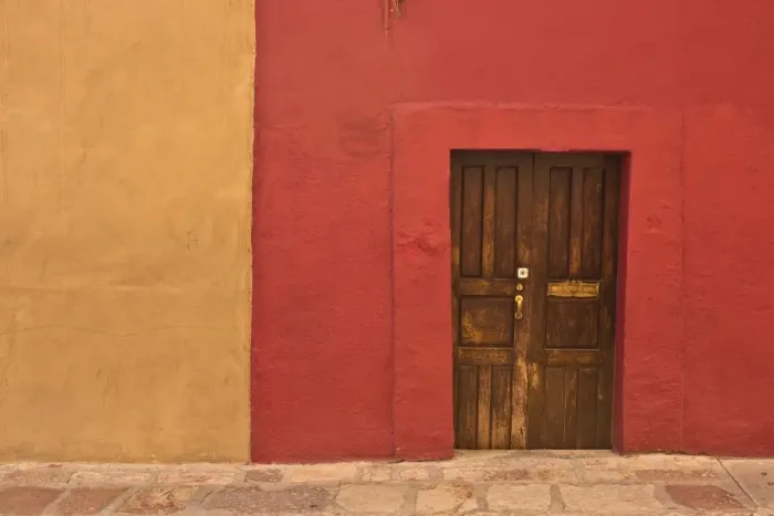 Framed Print : Wall and door in colonial San Miguel de Allende Framed Print : Wall and door in colonial San Miguel de Allende