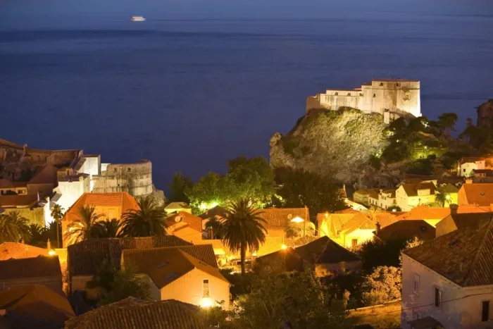Framed Print : Walled city of Dubrovnik, southeastern tip of Croatia, Dalmation Coast, Adriatic Sea, Croatia, Eastern Europe Framed Print : Walled city of Dubrovnik, southeastern tip of Croatia, Dalmation Coast, Adriatic Sea, Croatia, Eastern Europe