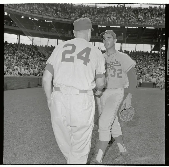 Framed Print : Walt Alston Shaking Sandy Koufax's Hand Framed Print : Walt Alston Shaking Sandy Koufax's Hand