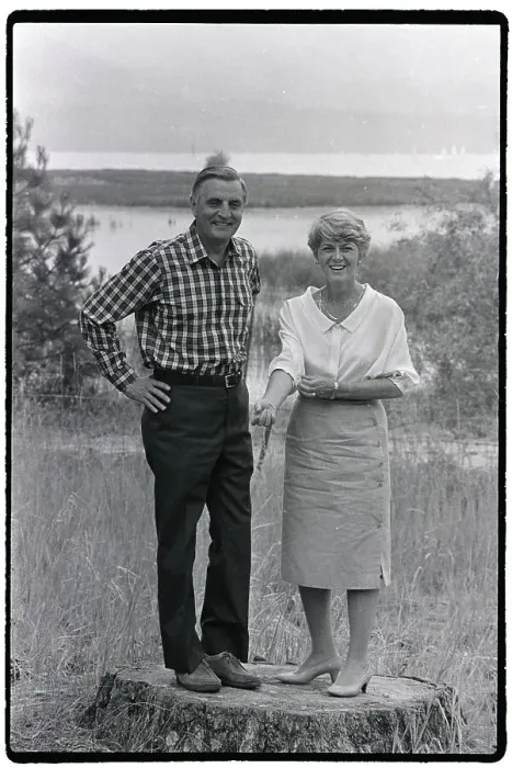 Framed Print : Walter Mondale and Geraldine Ferraro Framed Print : Walter Mondale and Geraldine Ferraro