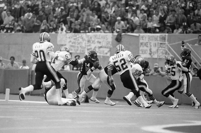 Framed Print : Walter Payton Chased by New Orleans Saints Tacklers Framed Print : Walter Payton Chased by New Orleans Saints Tacklers