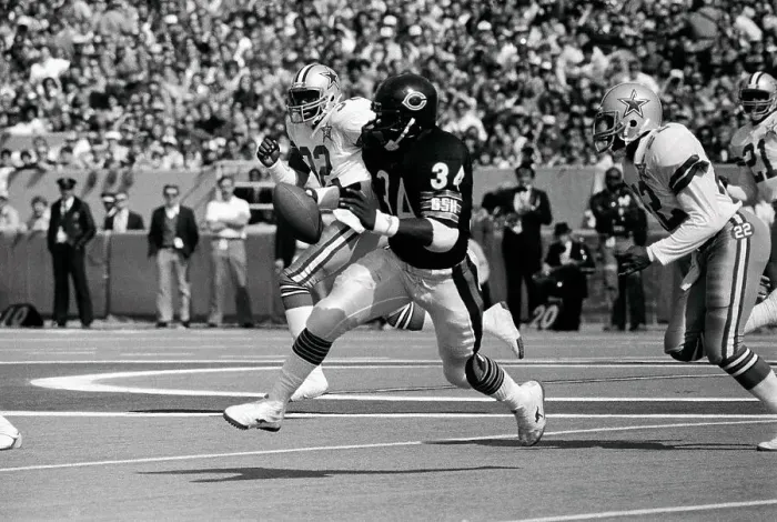 Framed Print : Walter Payton Running With Football in Game Framed Print : Walter Payton Running With Football in Game