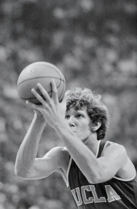 Framed Print : Bill Walton Shooting Foul Shot Framed Print : Bill Walton Shooting Foul Shot