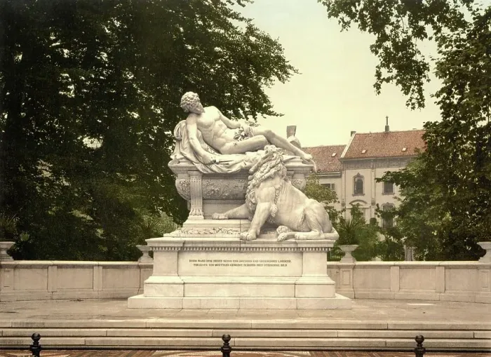 Framed Print : War Memorial in Duesseldorf, North Rhine-Westphalia, c. 1890, Germany, Historic, digitally restored reproduction from a 19th century original Framed Print : War Memorial in Duesseldorf, North Rhine-Westphalia, c. 1890, Germany, Historic, digitally restored reproduction from a 19th century original