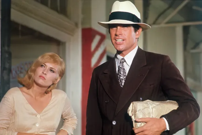 Framed Print : Warren Beatty and Faye Dunaway Framed Print : Warren Beatty and Faye Dunaway