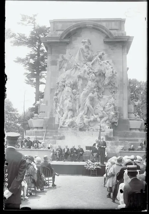 Framed Print : Warren G. Harding Addressing Audience Framed Print : Warren G. Harding Addressing Audience