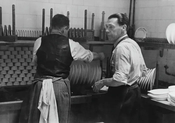 Framed Print : Washing Up at The Grand Framed Print : Washing Up at The Grand