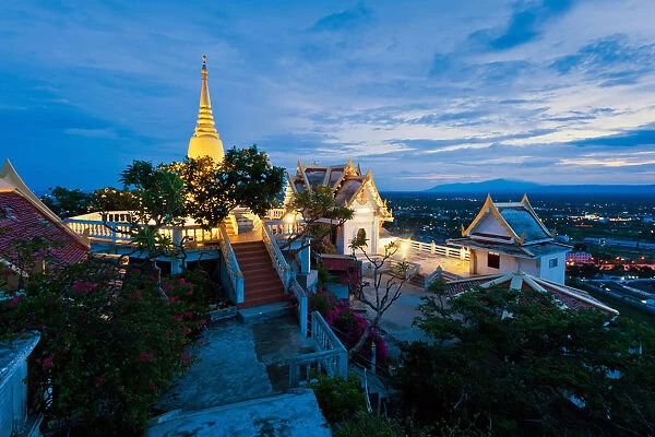 Wat khao chong krajok, Prachuap Khiri Khan