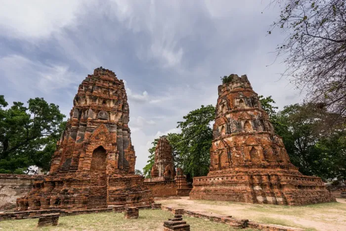 Framed Print : Wat Phra Mahathat Framed Print : Wat Phra Mahathat
