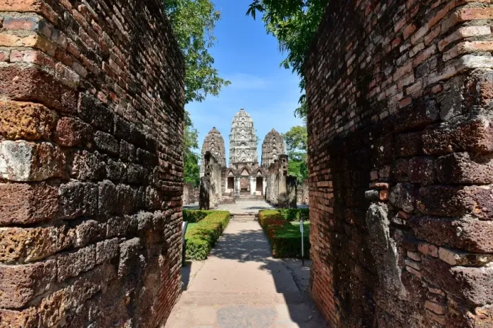 Framed Print : Wat Si Sawai entrance temple Sukhothai Thailand, Asia Framed Print : Wat Si Sawai entrance temple Sukhothai Thailand, Asia
