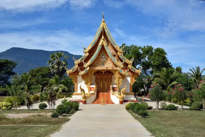 Framed Print : Wat Thong buddhist temple champasak Lao, Asia Framed Print : Wat Thong buddhist temple champasak Lao, Asia