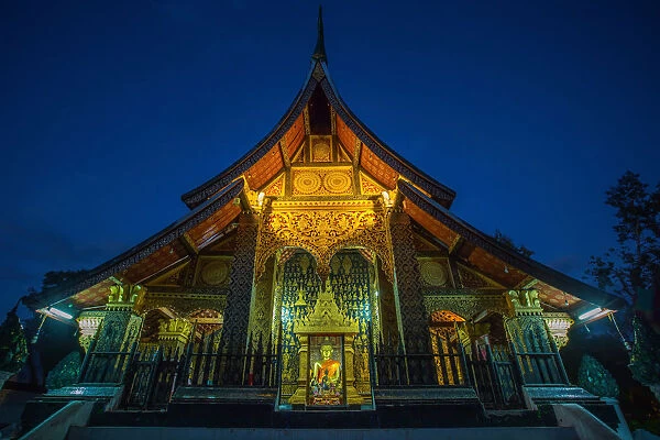 Wat Xieng thong temple at twilight time