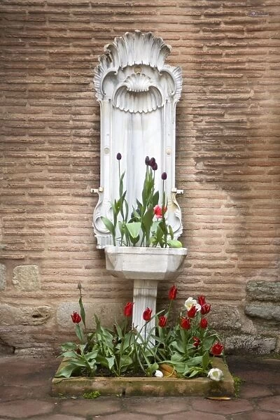 Water fountain at Topkapi Palace, Istanbul, Turkey