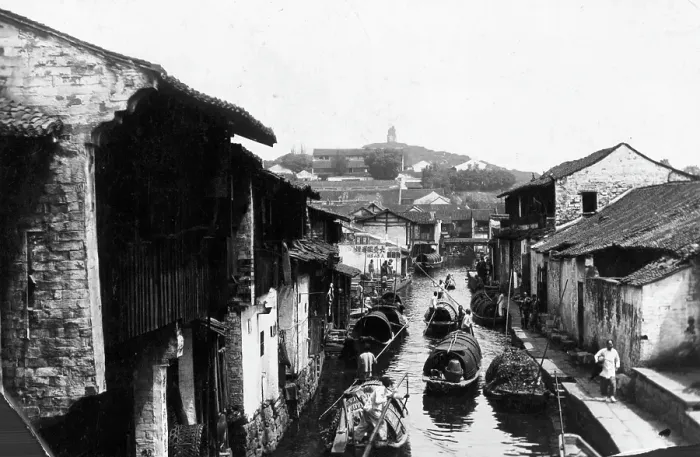 Framed Print : WATER WAY IN CHINA Framed Print : WATER WAY IN CHINA