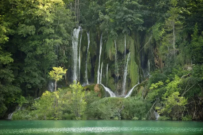 Framed Print : Waterfalls of the Plitvice Lakes, Plitvice, Croatia Framed Print : Waterfalls of the Plitvice Lakes, Plitvice, Croatia