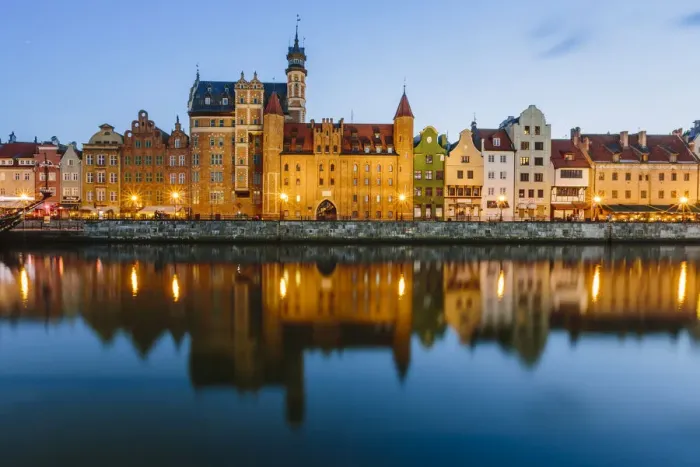 Framed Print : Waterfront of Motlawa river and Dlugie Pobrzeze in Gdansk, Poland Framed Print : Waterfront of Motlawa river and Dlugie Pobrzeze in Gdansk, Poland