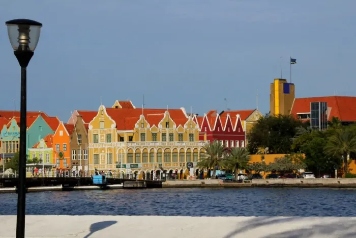 Framed Print : The waterfront of Willemstad (Punda side), Curacao, Netherlands Antilles Framed Print : The waterfront of Willemstad (Punda side), Curacao, Netherlands Antilles