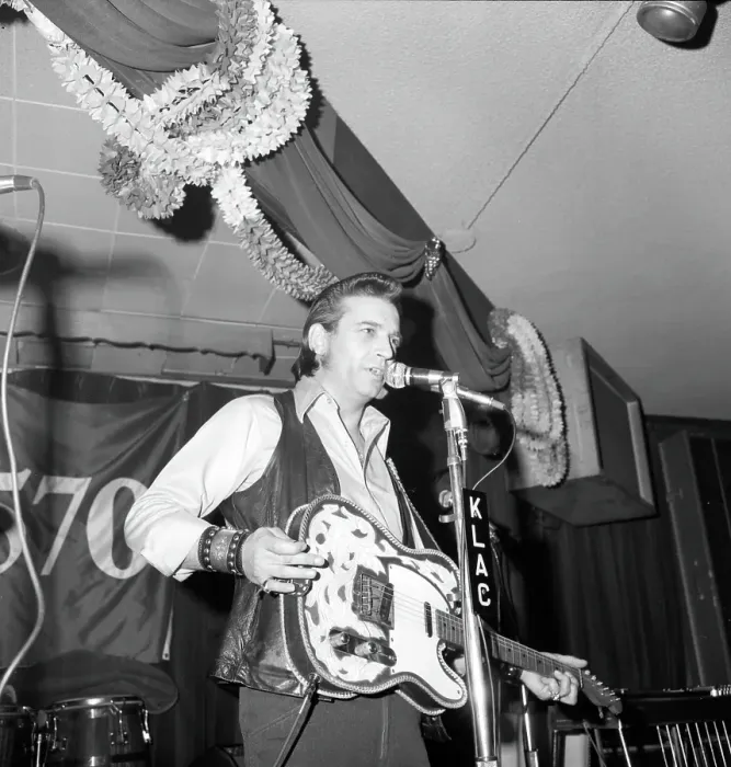 Framed Print : Waylon Jennings At The Palomino Framed Print : Waylon Jennings At The Palomino