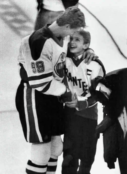 Framed Print : Wayne and Brent Gretzky Framed Print : Wayne and Brent Gretzky